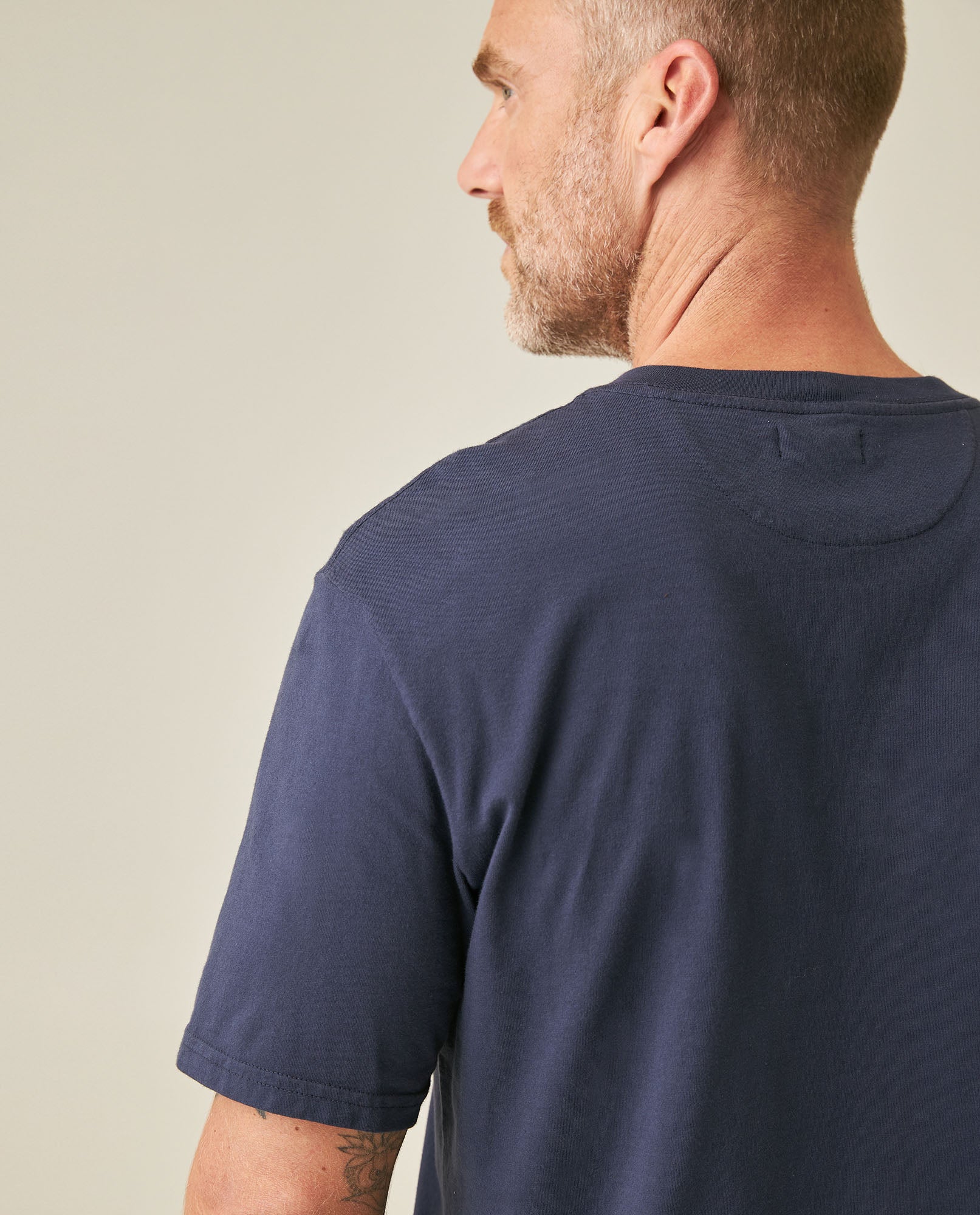Men's T-Shirt Slim Fit Short Sleeve Crewneck Cotton Vibrant Embroidered Duck Heart Point Chest - Blue