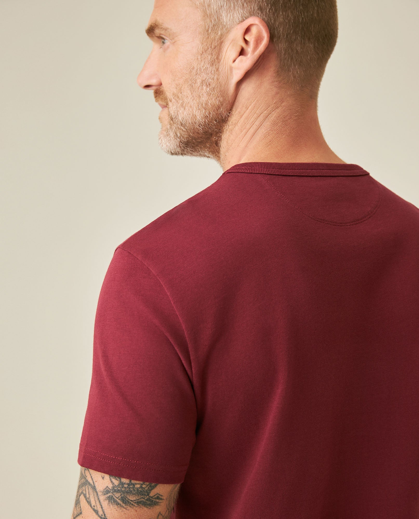 Men's T-Shirt Slim Fit Short Sleeve Cotton Jersey Heavy Mini Central High Density Graphic - Red