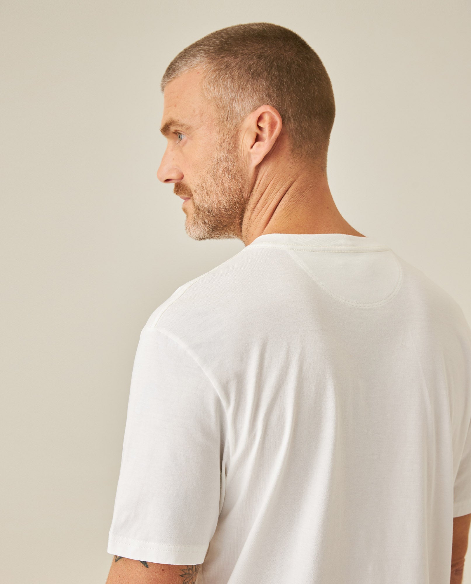 Men's T-Shirt Slim Fit Short Sleeve Cotton Jersey Medium Weight Front Localized Graphic - Raw