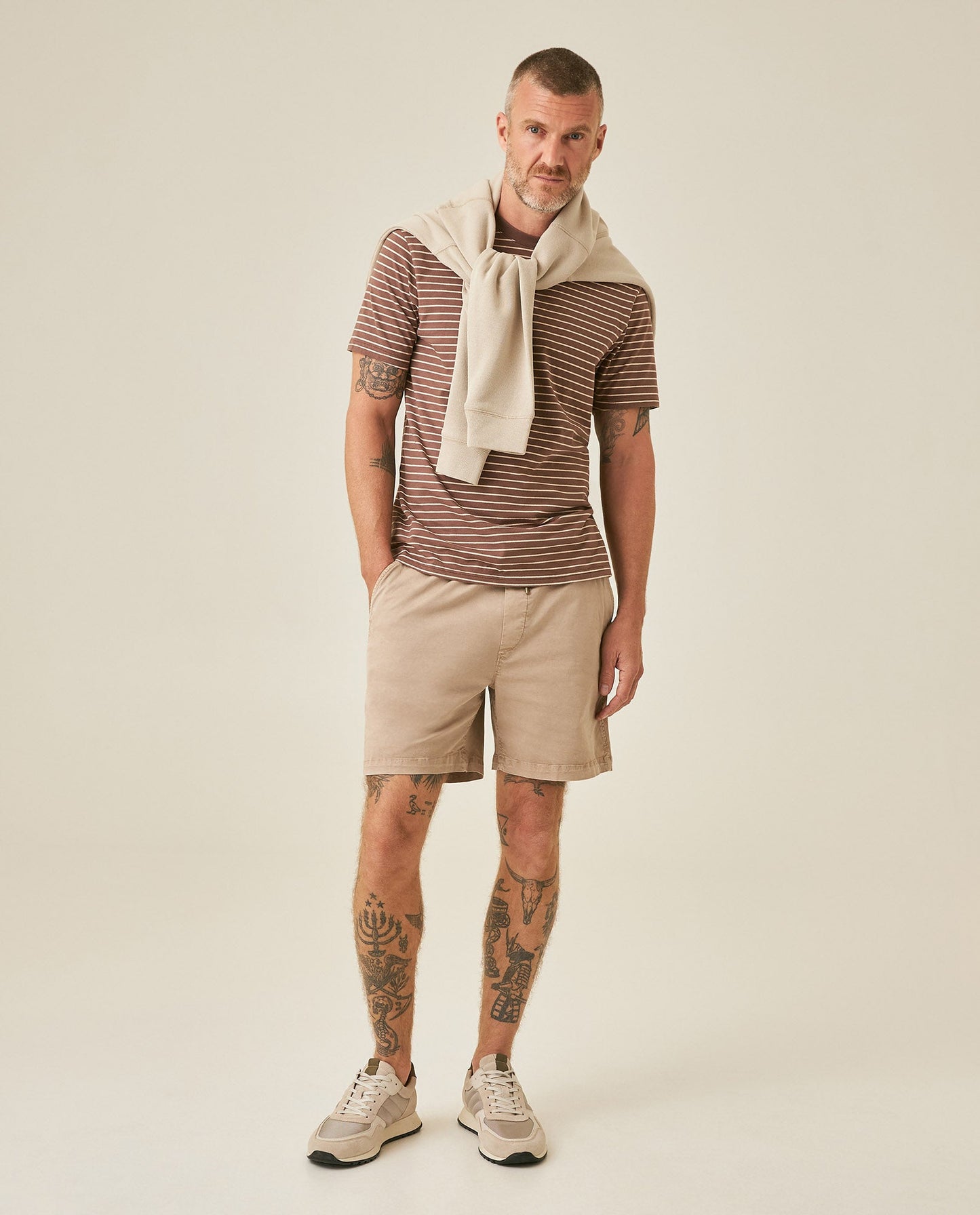Men's T-Shirt Slim Fit Short Sleeve Cotton Elastane Stripe Fabric Flag Label Side Sleeve Nautical - Brown